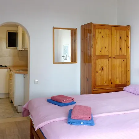 Askella Apartment *